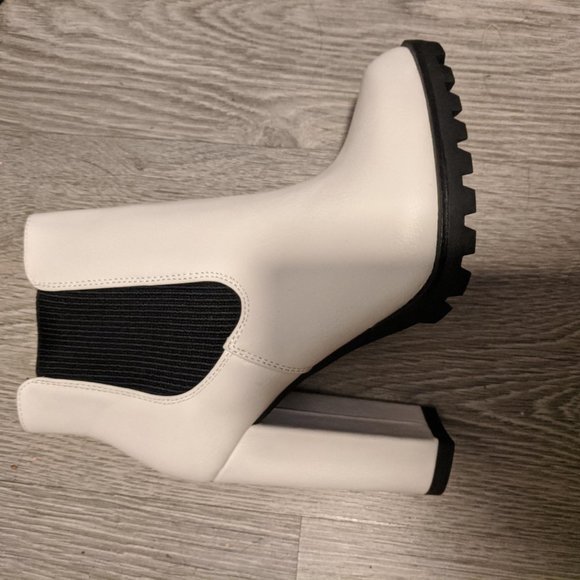 SHOEDAZZLE ADA LUG SOLE BOOTIE - Picture 3 of 5